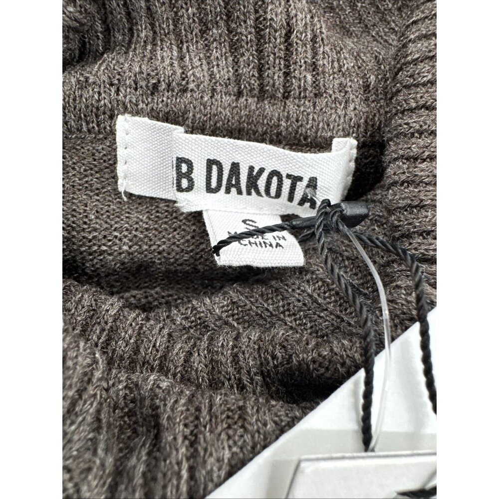 BB Dakota Womens Sweater Capelet Turtleneck Small Brown Boho Lightweight NEW - Picture 3 of 11